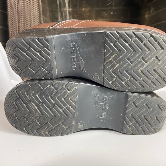 Dansko Professional Antique Brown Leather Clogs Women’s size 37 Euro 6.5-7 US - Picture 6 of 7